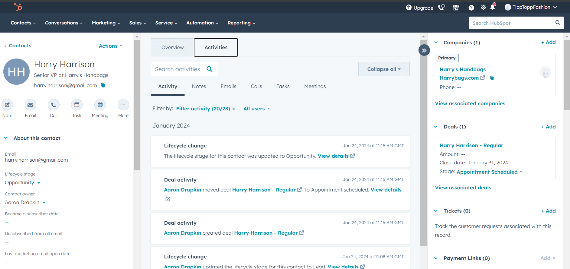 Customer record card in HubSpot CRM